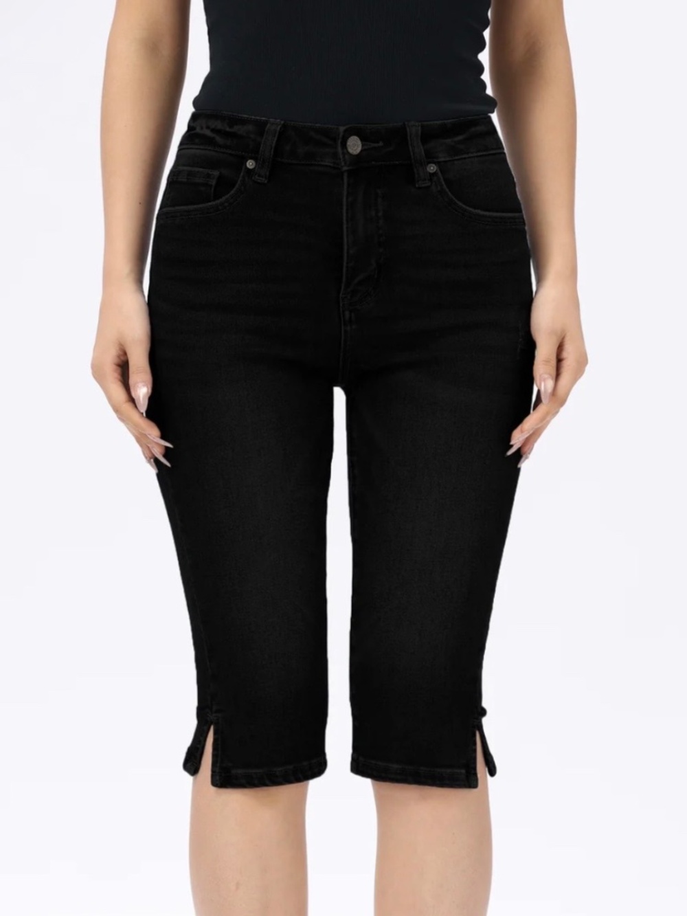 BAYEAS MID RISE BLACK CAPRI SKIMMER JEANS NEW WITH TAGS - SIZE 27